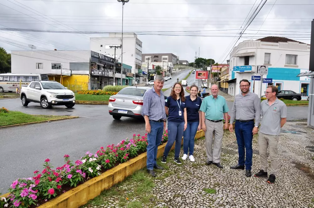 Rotatórias de Rio Negro serão readequadas pela Prefeitura através de convênio com o Detran